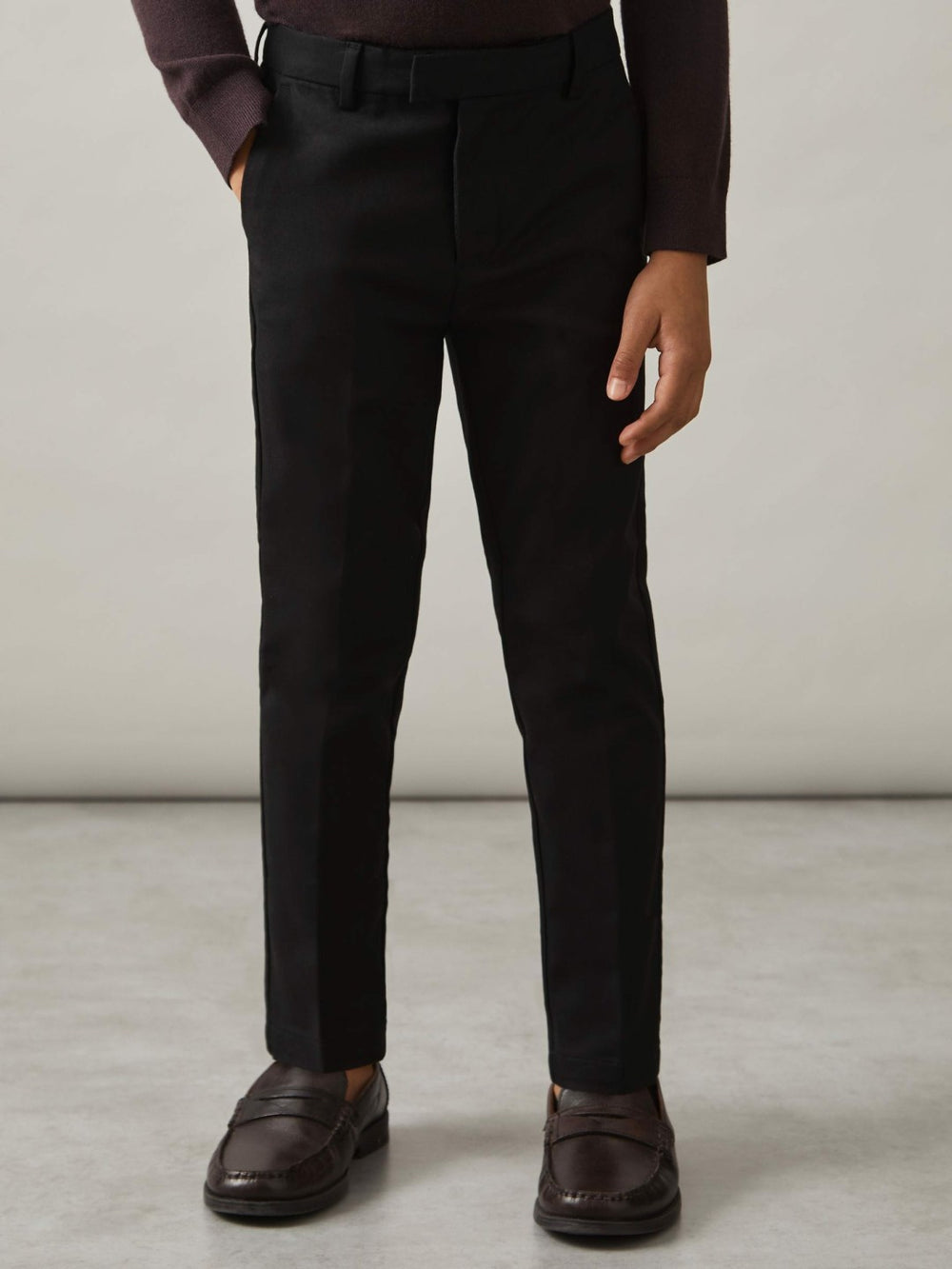 3-9 yrs Slim Fit Tapered Chinos in Black | Reiss Near Me