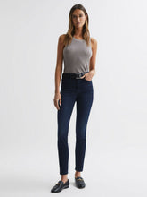Good American Sculpting Skinny Jeans in Mid Blue | Reiss For Sale