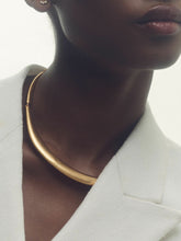 Polished Curve Choker in Gold Tone | Reiss