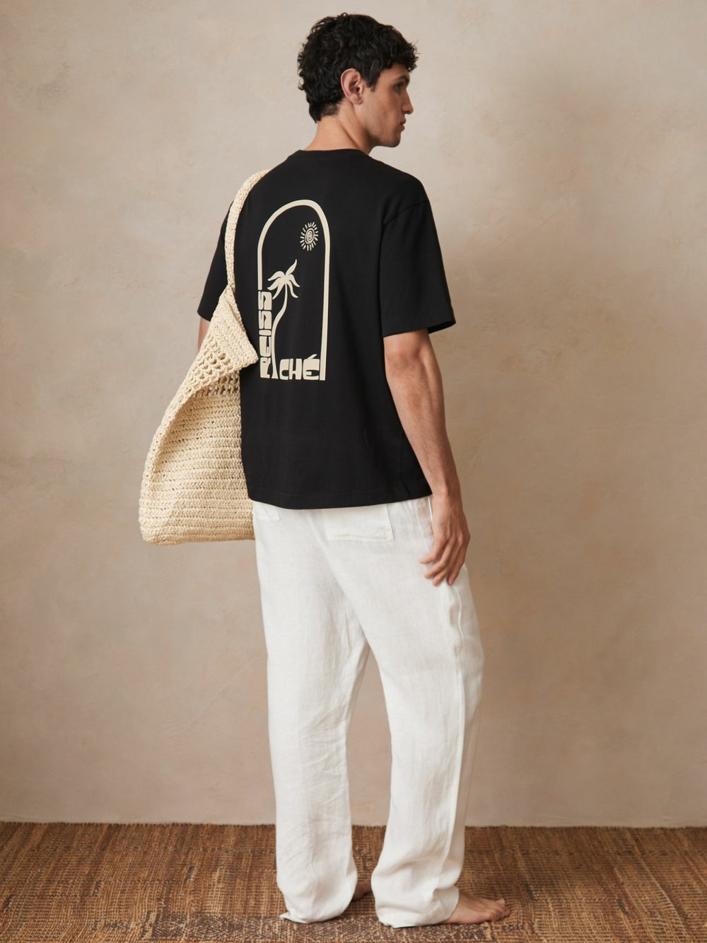 | Ché Cotton Palm-Print T-Shirt in Black | Reiss USA