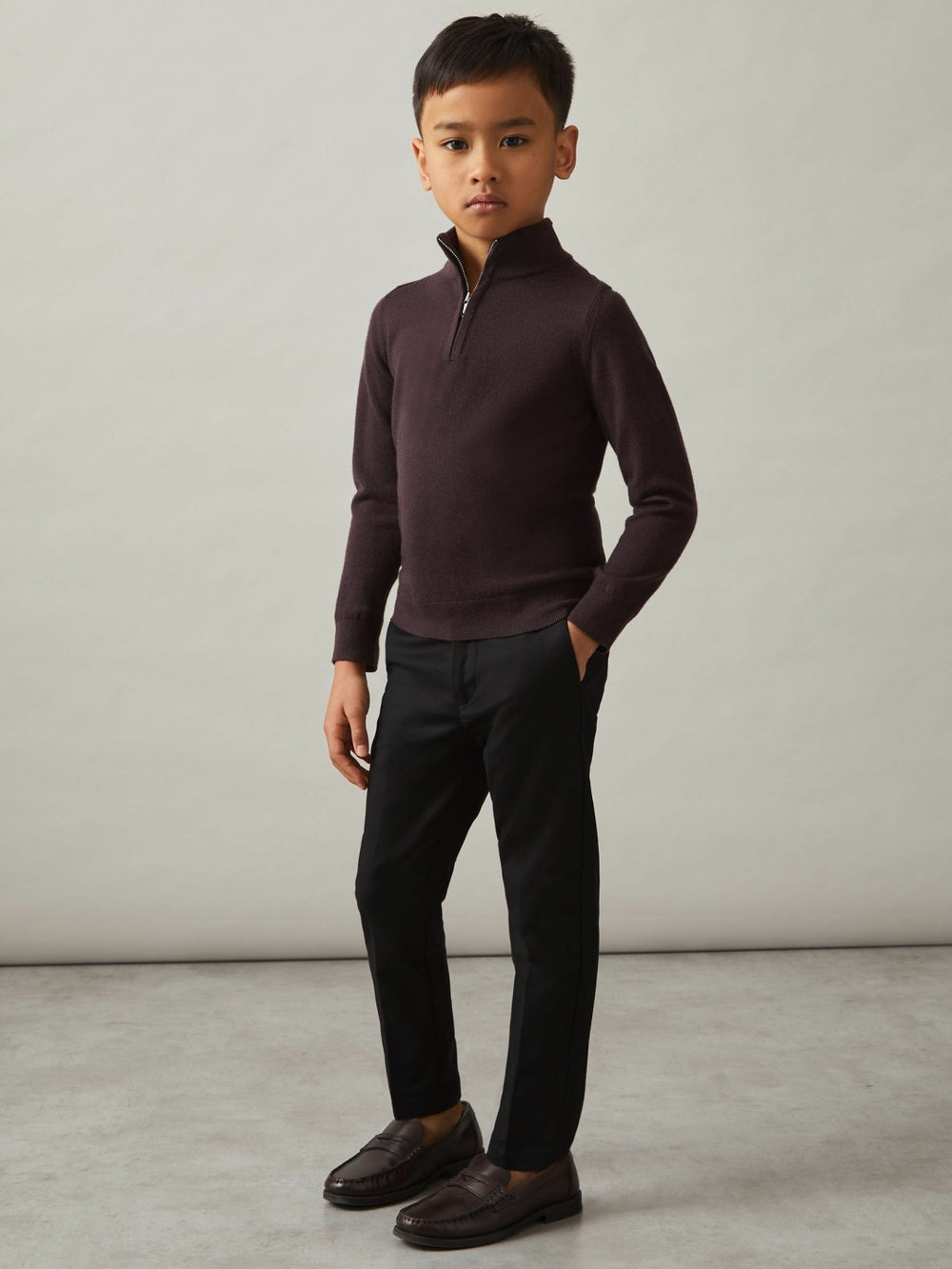 3-9 yrs Slim Fit Tapered Chinos in Black | Reiss Near Me