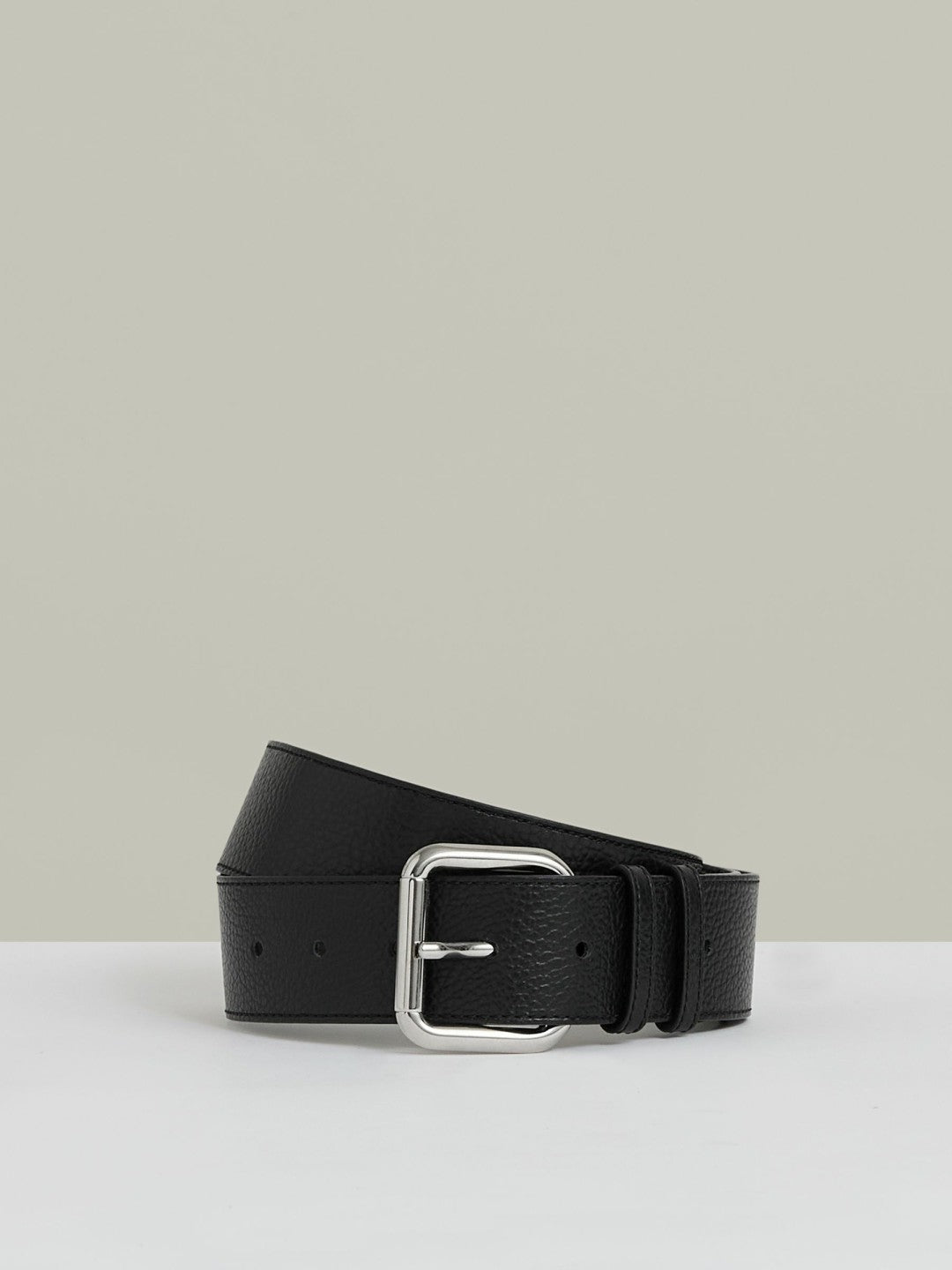 Leather Square Roller Buckle Belt in Black | Reiss Near Me