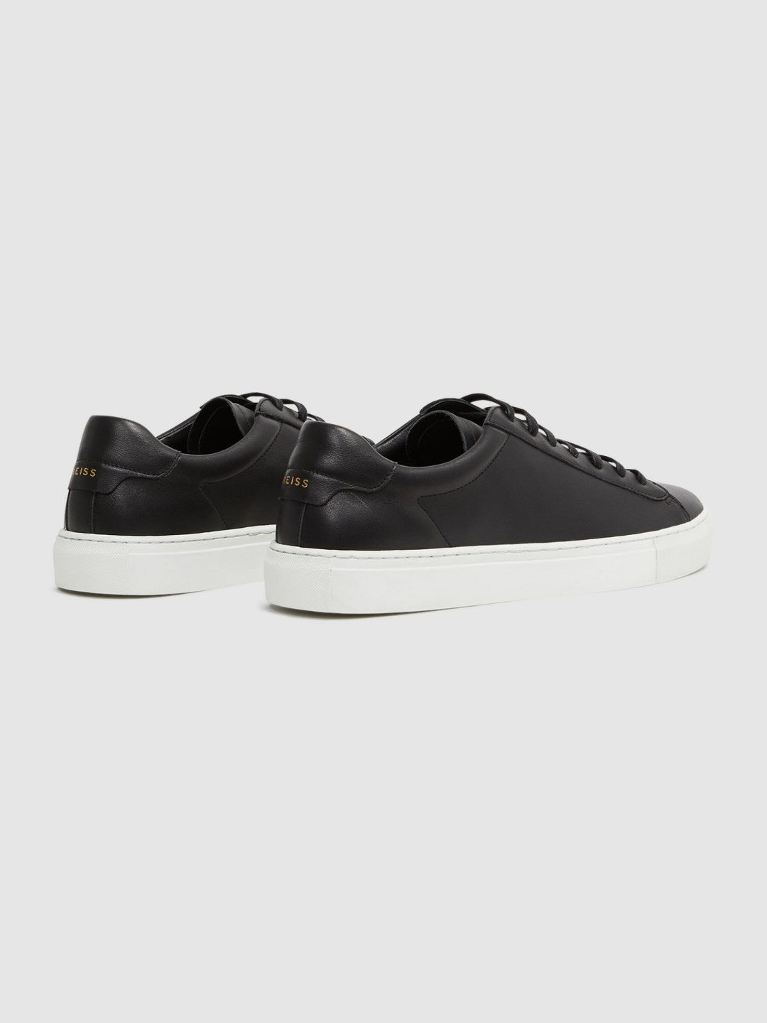 Leather Low-Top Trainers in Black | Reiss