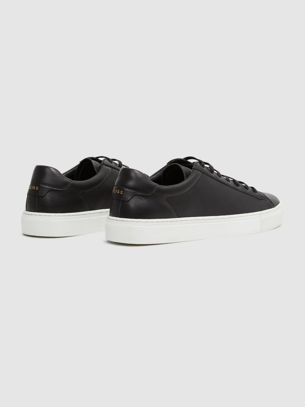 Leather Low-Top Trainers in Black | Reiss