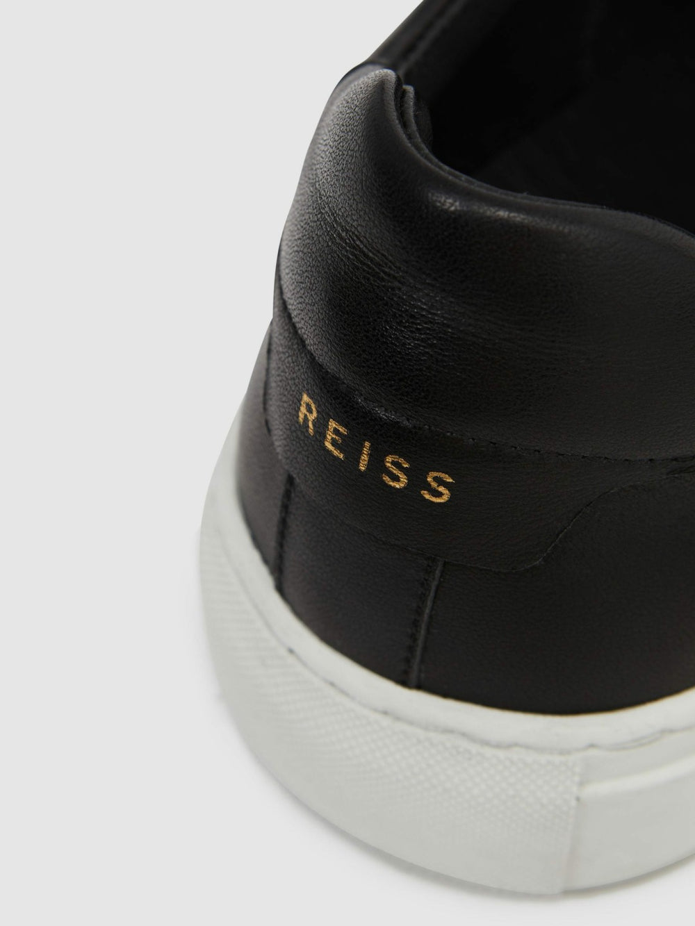 Leather Low-Top Trainers in Black | Reiss