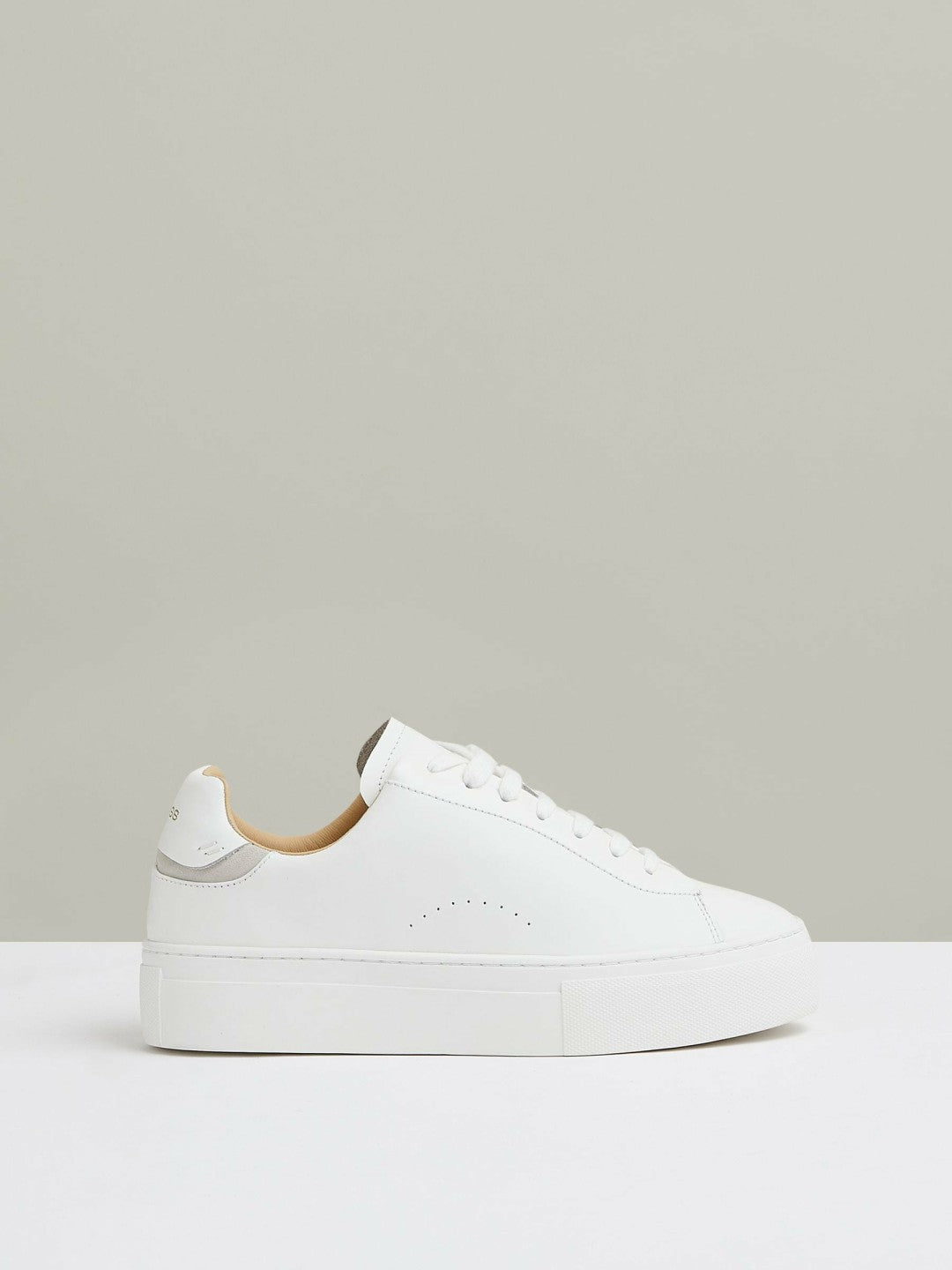 Leather Low-Top Trainers in White | Reiss US