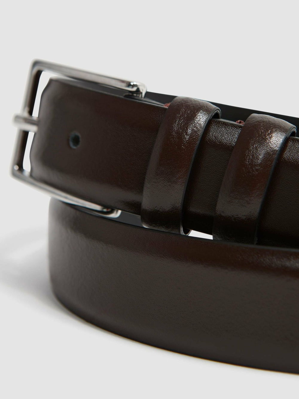 Smooth Leather Belt in Chocolate | Reiss US