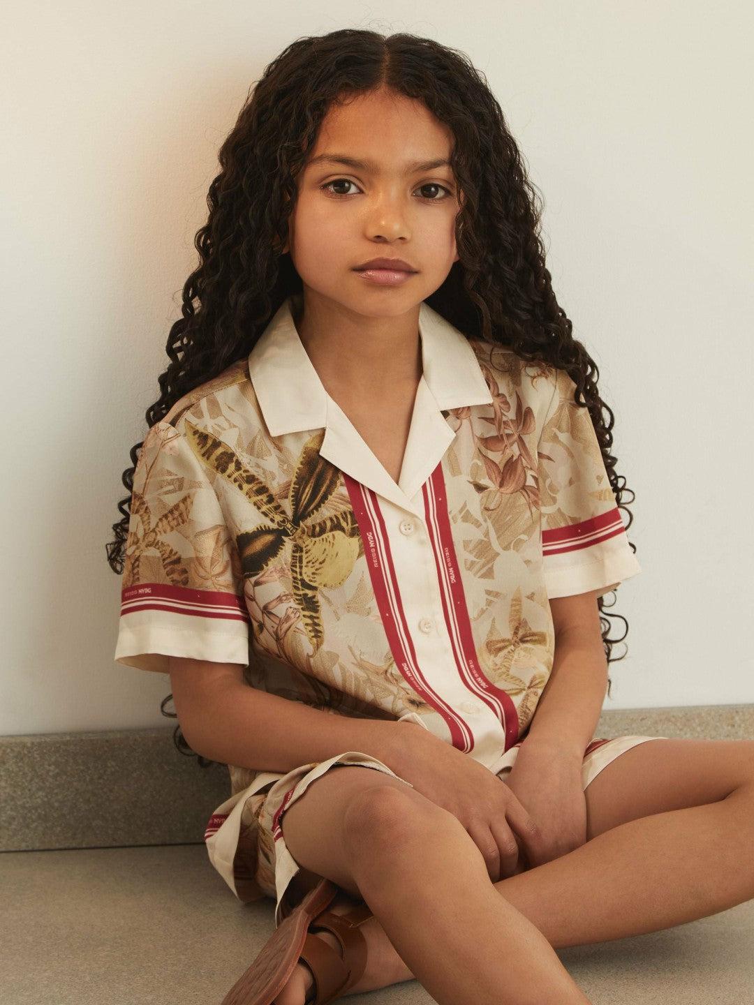 13-14 yrs  | NYBG Satin Floral-Print Shirt in Khaki | Reiss Onsale
