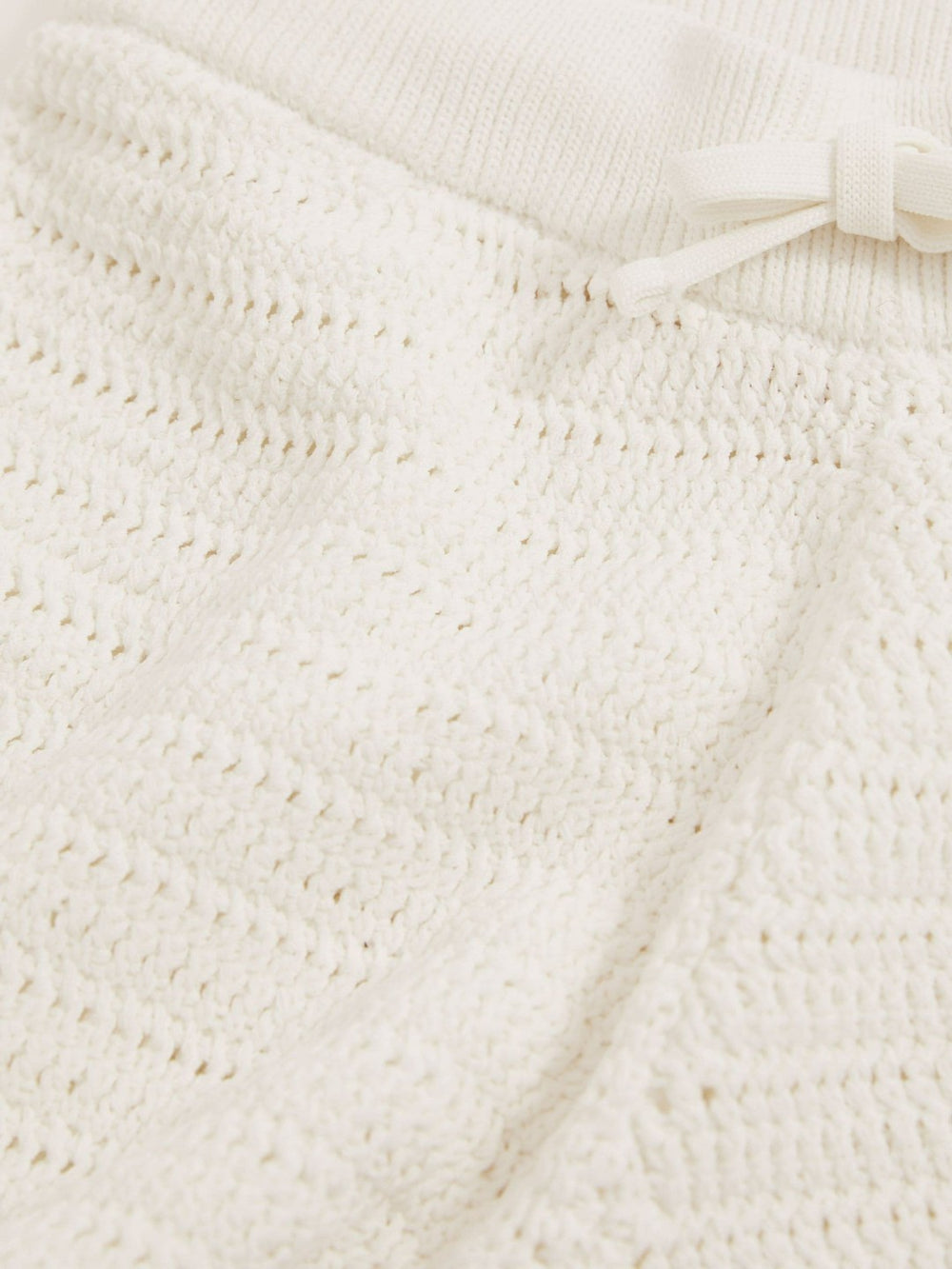 13-14 yrs McLaren F1 Team Crochet Shorts in Off White/Orange | Reiss US