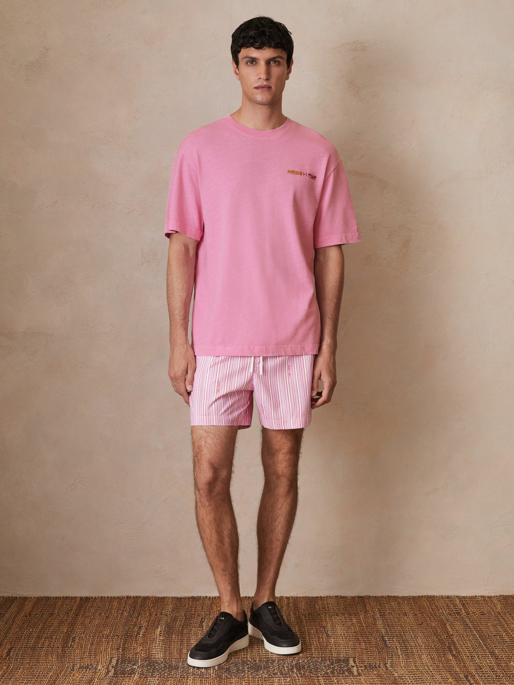 | Ché Cotton-Linen Sunset T-Shirt in Pink | Reiss Near Me
