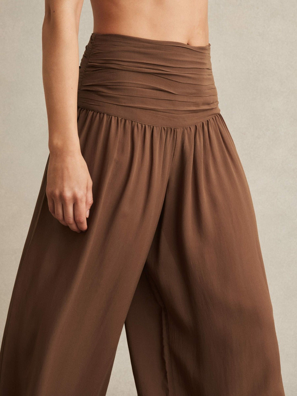 Lyocell Blend Wide Leg Trousers in Brown | Reiss Near Me