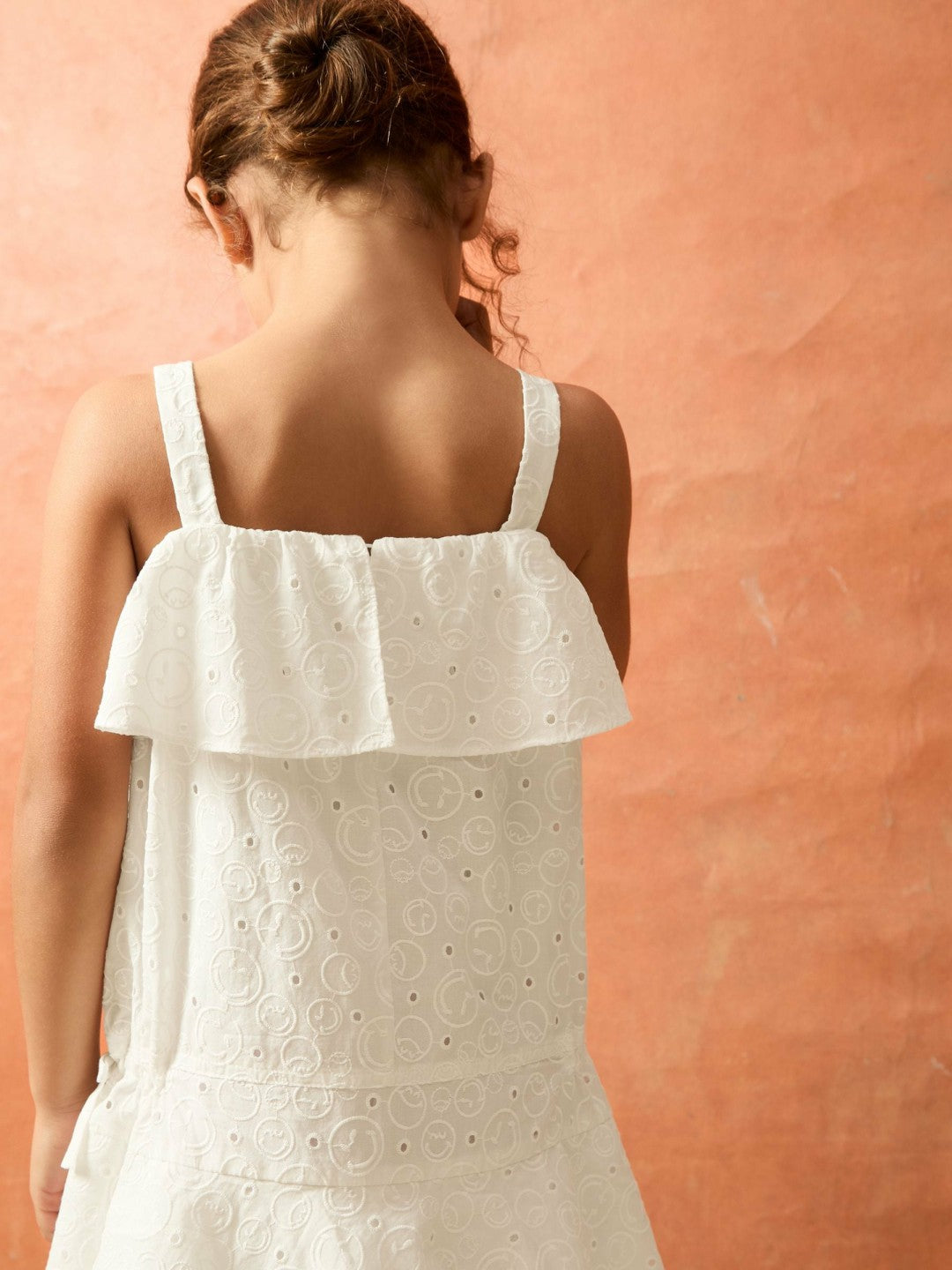 9-13 yrs SmileyWorld Broderie Logo Dress in Ivory | Reiss For Sale