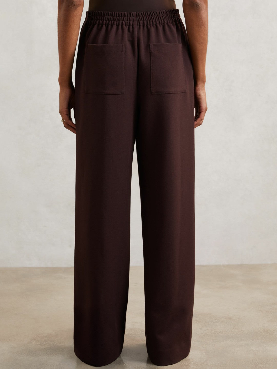 Petite Wide Leg Elasticated Waist Trousers in Burgundy | Reiss Near Me