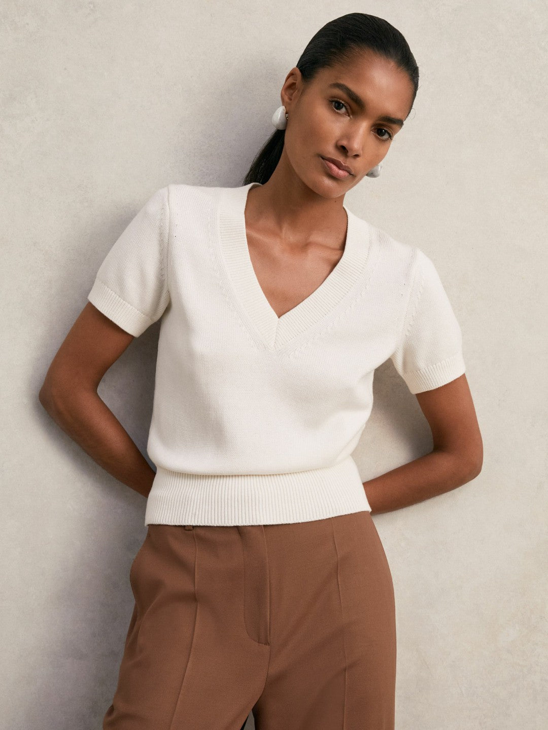 Cotton-Wool Knit V-Neck Top in Ivory | Reiss Near Me
